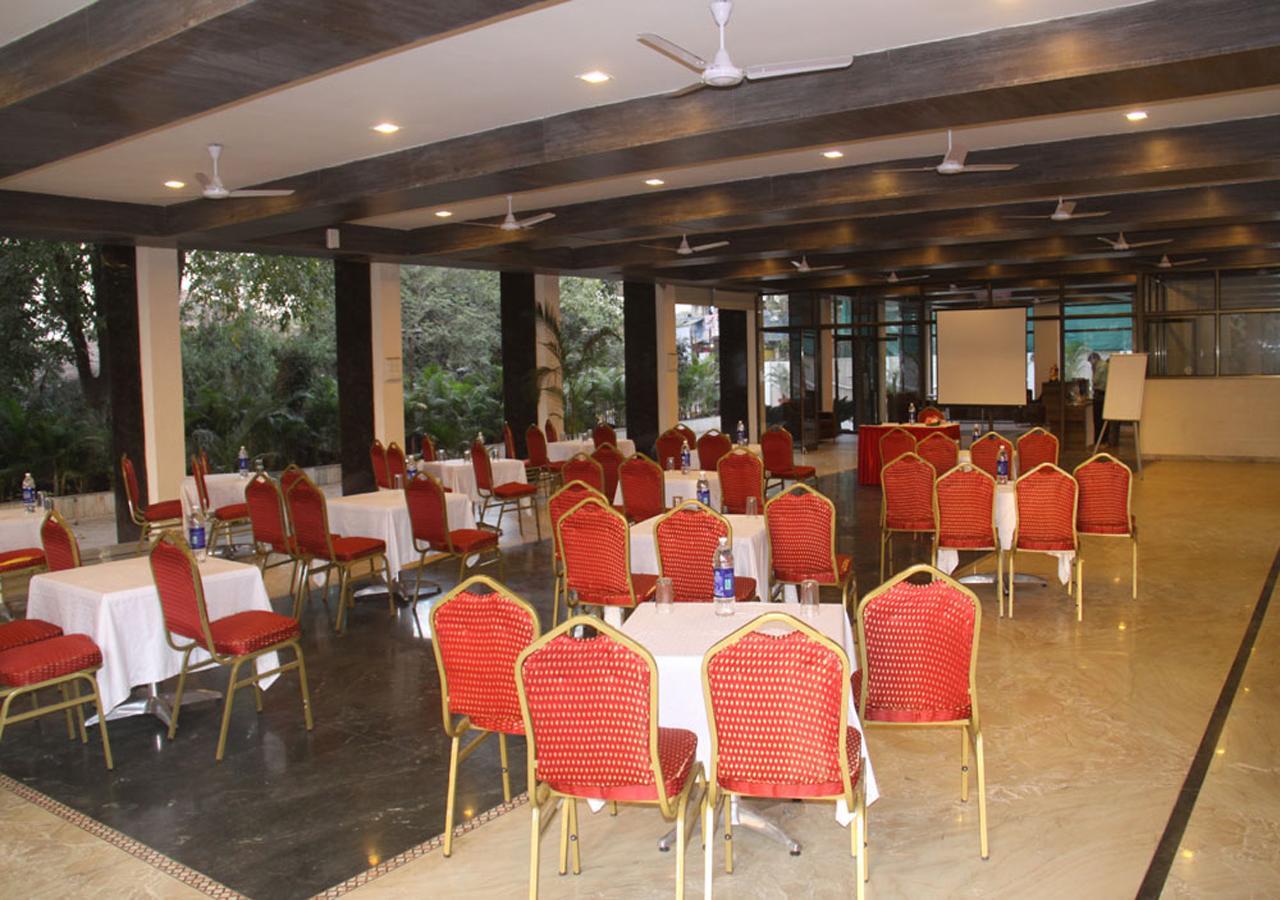Hotel Three G Shirdi Exterior foto